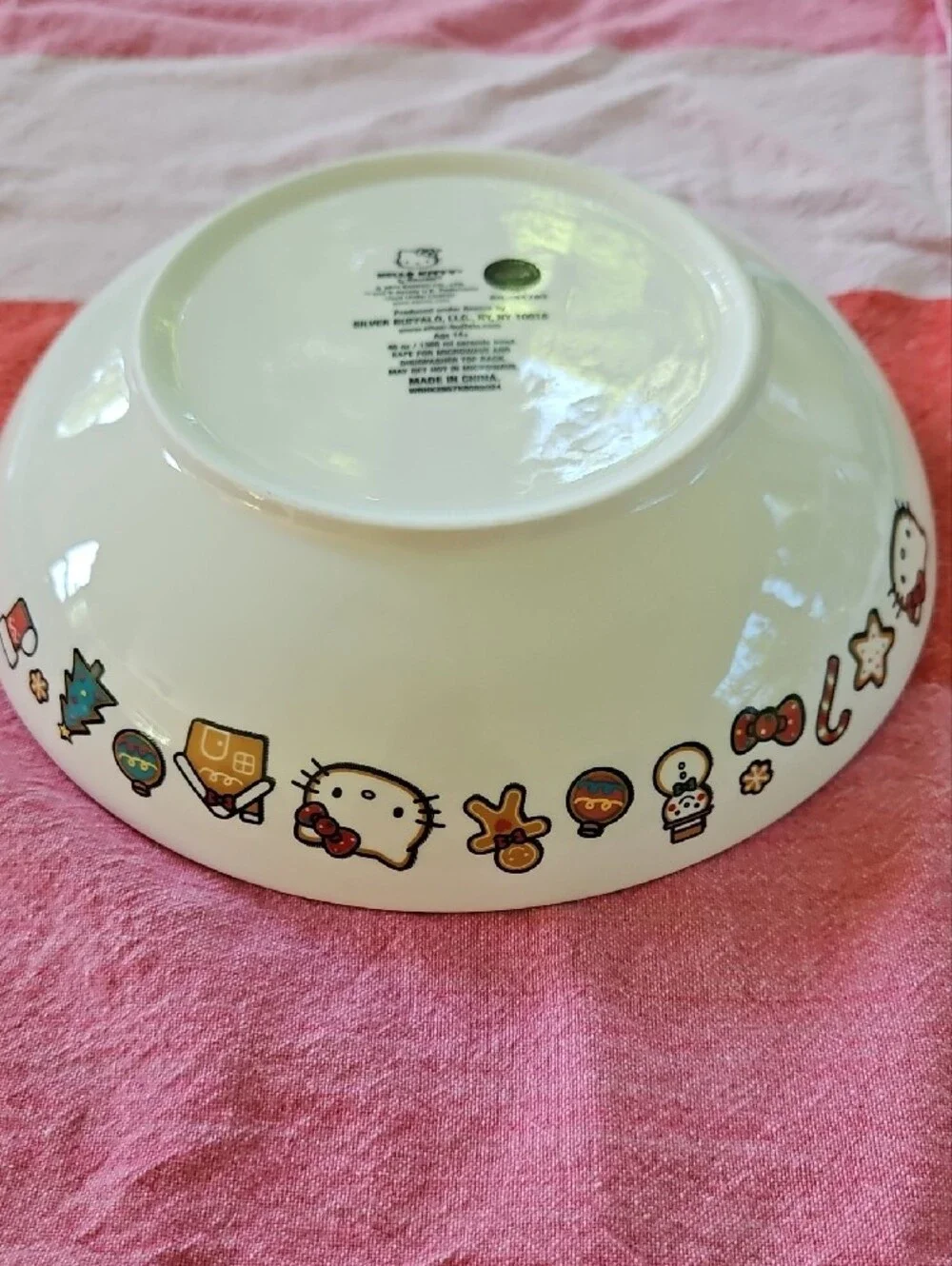 Hello Kitty Festive Holiday Bowl